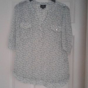 Angie tunic top size medium